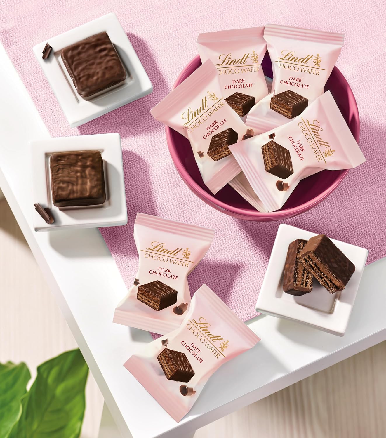【Lindt公式】リンツ Lindt チョコレート リンドール アソート 定番フレーバー/大人リッチ 母の日 ギフト 34個＋リンツ チョコウェイファー2個 個包装 リーフレット付